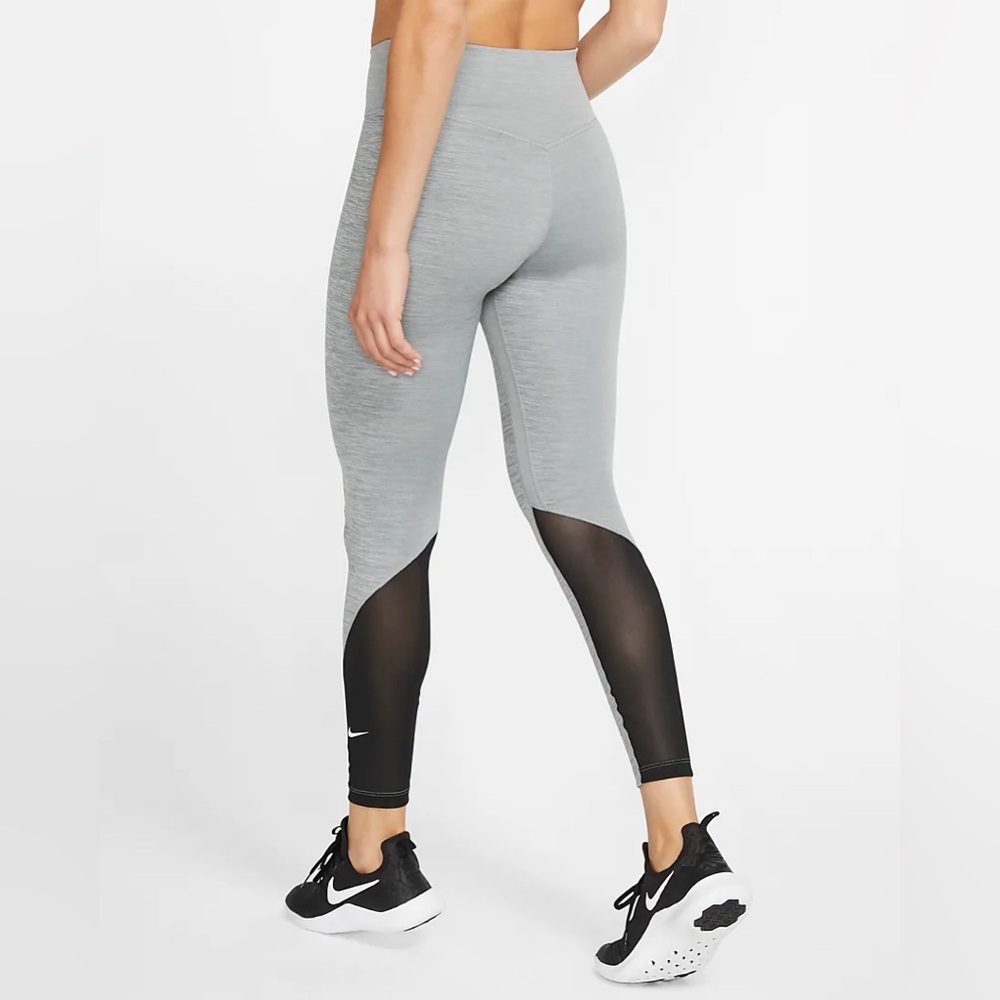 Nike One mid rise tight fit dri-fit leggings